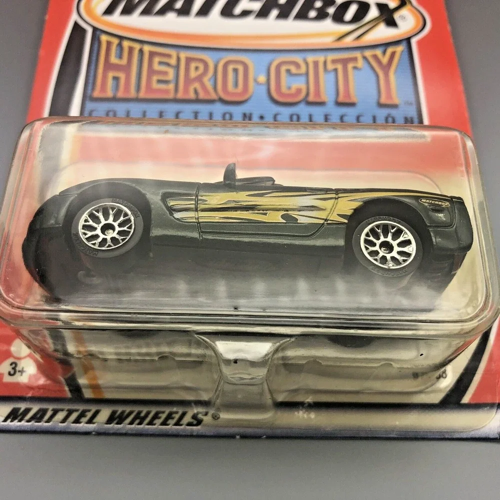 Matchbox Hero City 2000 Chevrolet‎ Corvette Dark Green Chevy Diecast 1:60 Scale